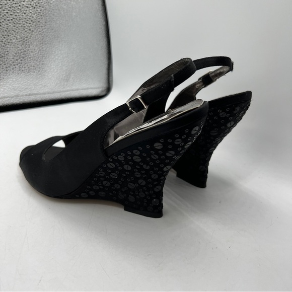 Steve Madden Shimer Black Slingback Buckle Sequin Peep Round Toe Wedge Heels - Picture 9 of 10